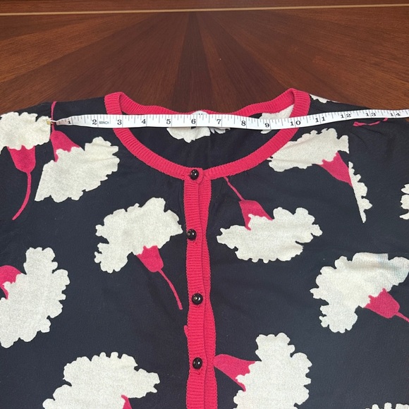 Moschino Cheap and Chic Collection Women's carnation intarsia Cardigan Sweater S - Picture 5 of 14